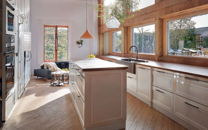 4. Totalrenovering av kok i tvaplanshus